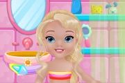 Baby Elsa Bathing