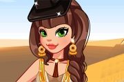 Editor's Pick: Posing in the Desert